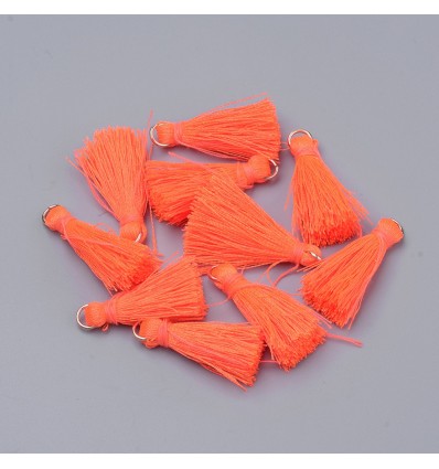 Pompon en polyester 3cm avec anneaux