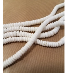 Chapelet Heishi en coquillage 5mm