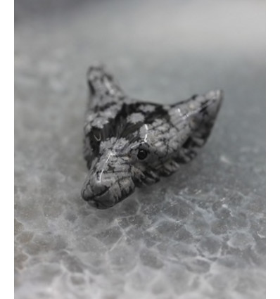 Pendentif tête de loup en pierre