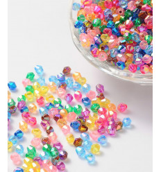 Boite 10 gr. perles facettées en acrylique 4mm