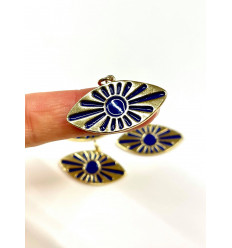 Pendentif oeil en amande avec émaillage