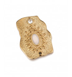 Pendentif martelé avec incrustation de pierres