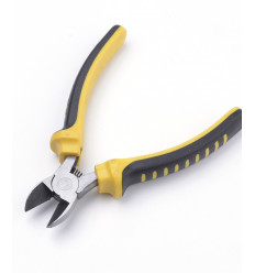 Grosse pince à bijoux coupante