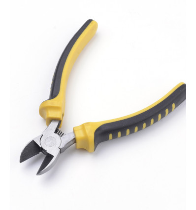 Grosse pince à bijoux coupante