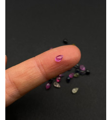 Mini goutte à facette "saphir naturel"