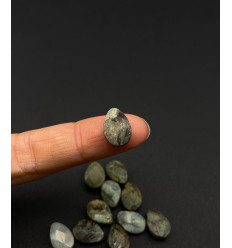 Mini goutte à facette "opale verte"