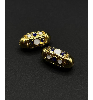 Pendentif mantra arrondi avec émaillage bleu et blanc