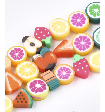 chapelet fruits en polymère (+/-40pcs)