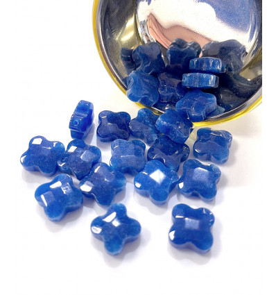 Perle taillée en trèfle - jade teinté