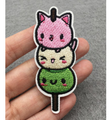 Ecusson brochette de chats