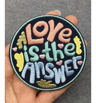 Ecusson Lover is the answer