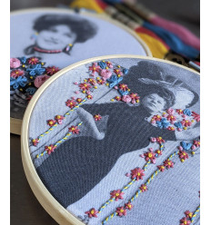 Kit broderie "La femme au paravent" - The comptoir