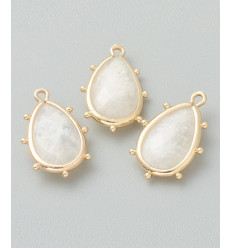 pendentif larme sertie avec minis billes en pierre de lune