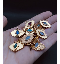 rubis - pendentif oeil pierre sertie en amande