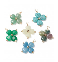 Pendentif trèfle en jade vert clair