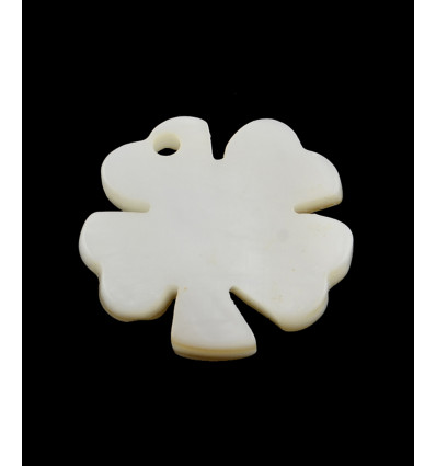 Pendentif trèfle en nacre (1pc)