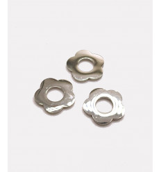 Pendentif petite fleur