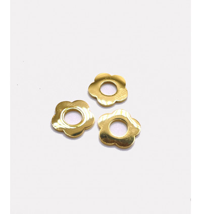 Pendentif petite fleur