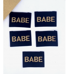 "BABE" - Étiquette tissée à coudre