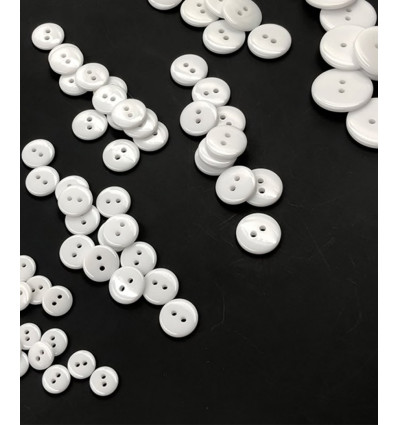 28mm - Bouton blanc classique 2 trous
