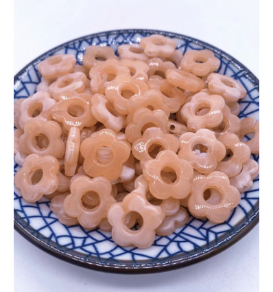 pendentif petite fleur en acétate