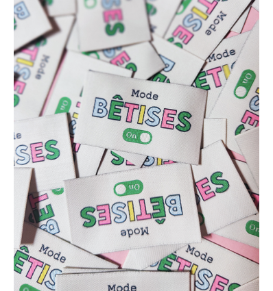 Etiquettes à coudre “Mode bêtises”