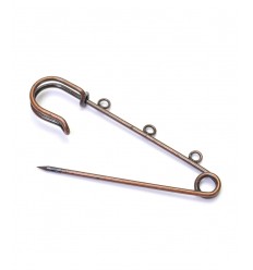 Epingle avec attaches