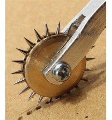 Roulette à patron pour le cuir